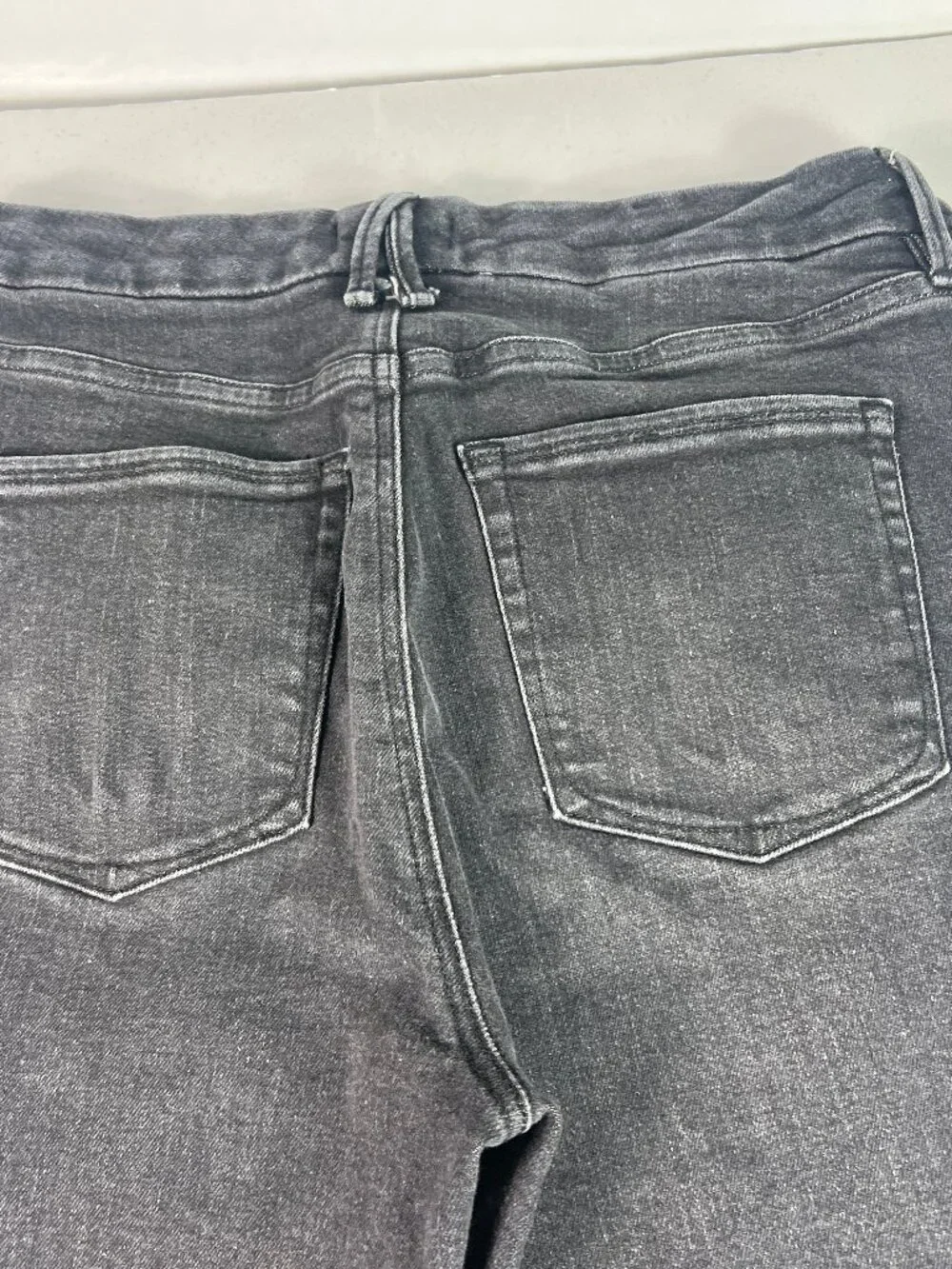 Good American Jeans Womens 31x22* Good Legs High Rise Cropped Black Denim Tag 14